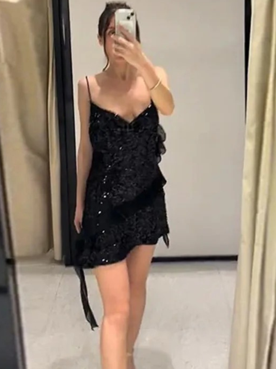 Vestido Curto de Paetê Tendência Modern Layse