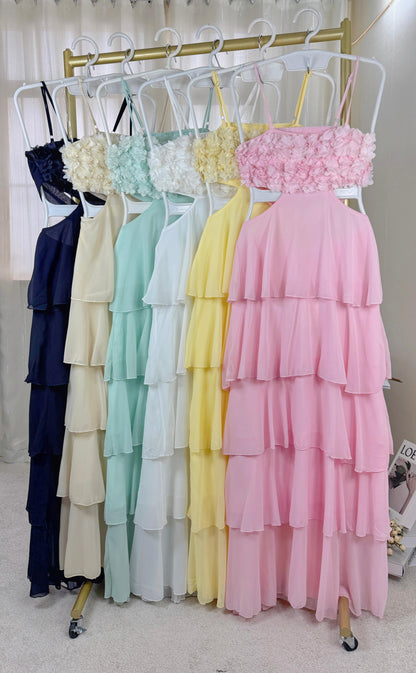 Vestido Longo Com Babados e Aplicação de Flores Modern Flowers