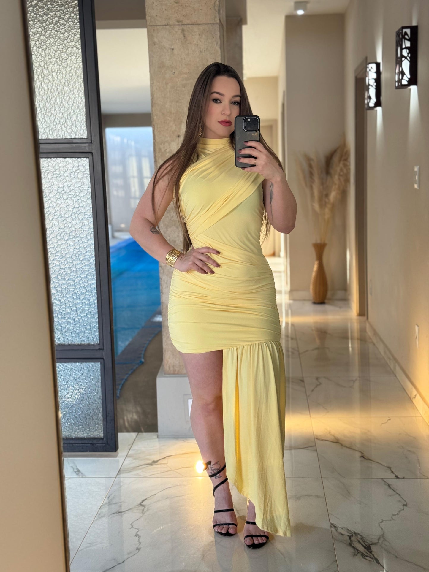 Vestido Curto Detalhe Lateral Pendurado Assimétrico Modern Lorena